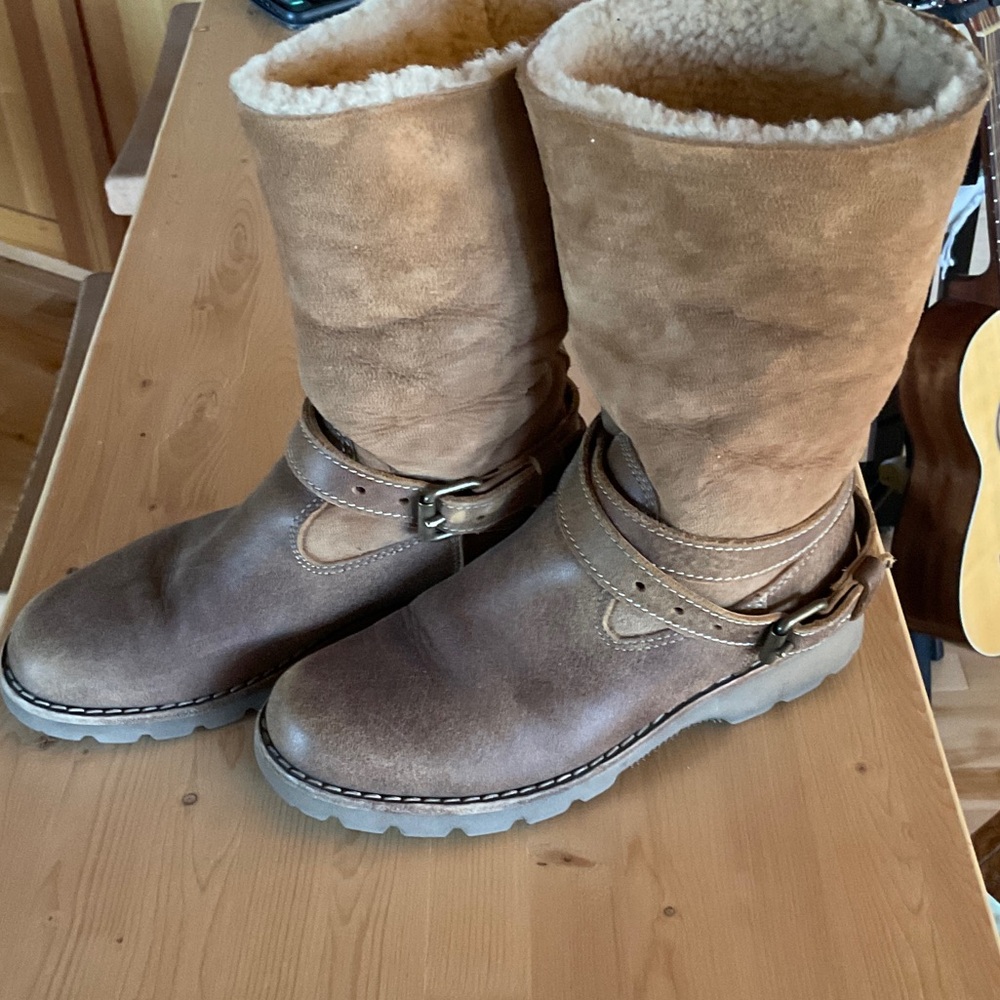 Roots Tan and Brown Winter Boots